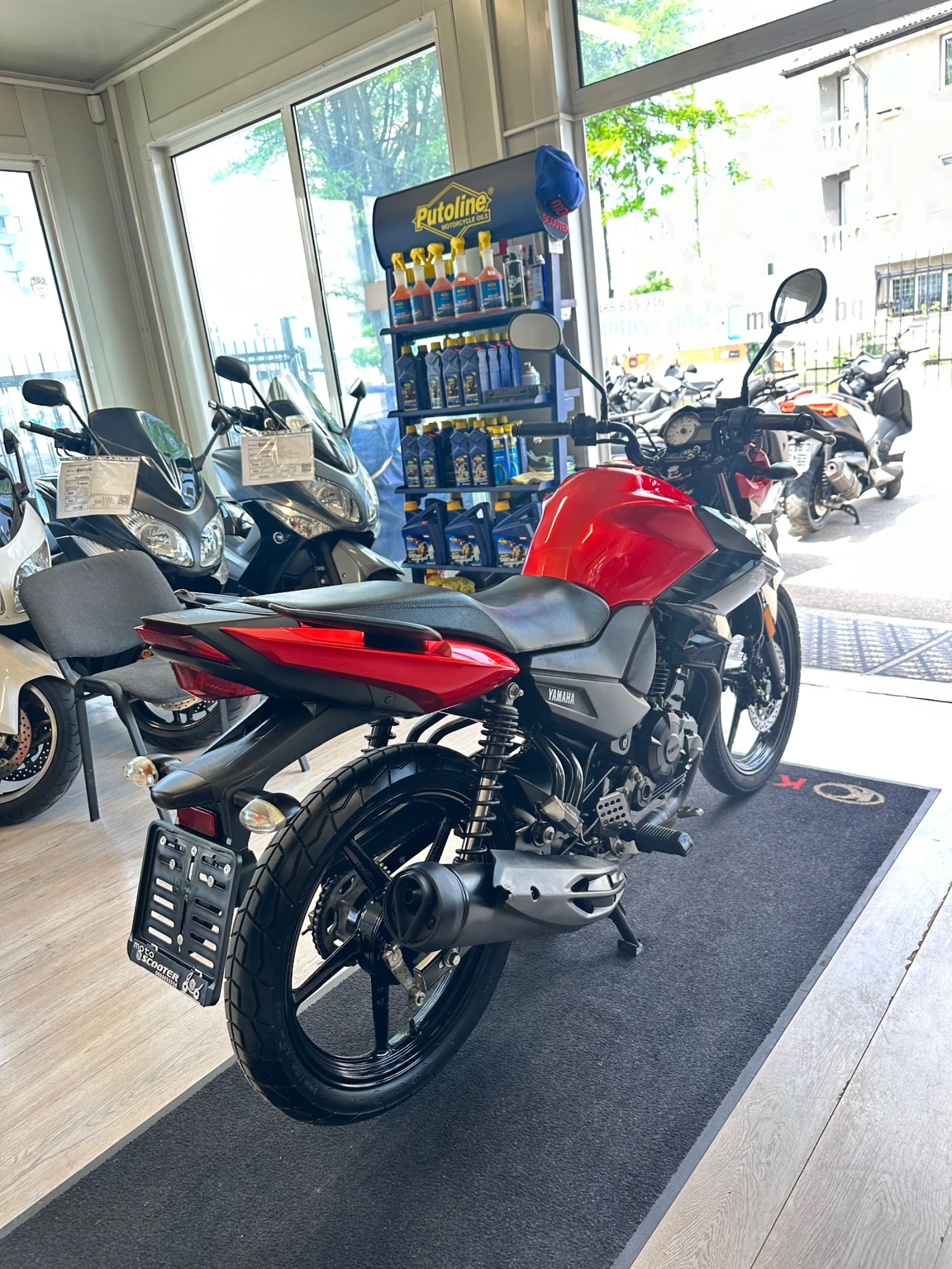 Yamaha YBR YS125i 07.2018г., снимка 8 - Мотоциклети и мототехника - 54699900