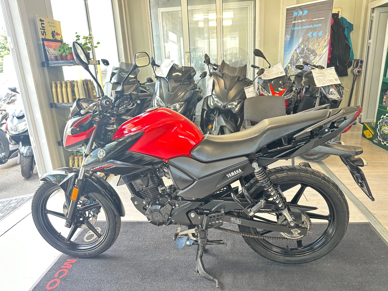 Yamaha YBR YS125i 07.2018г., снимка 16 - Мотоциклети и мототехника - 54699900