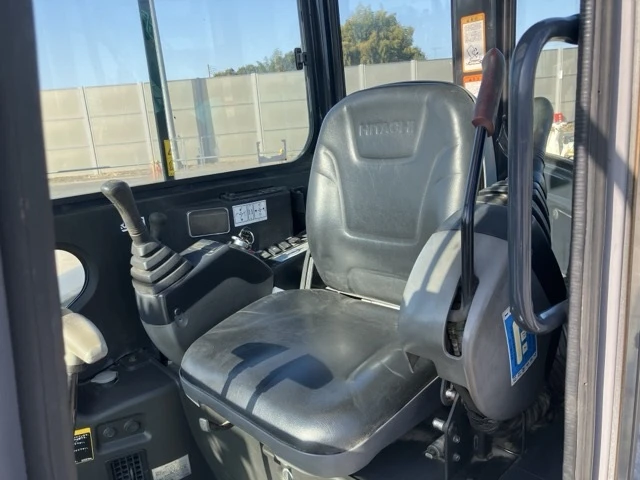 Багер Hitachi ZX35U - КЛИМАТИК - ОЧАКВАН ВНОС 15.05.2026!!!, снимка 9 - Индустриална техника - 53357326