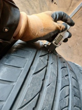Гуми Летни 255/35R19, снимка 6
