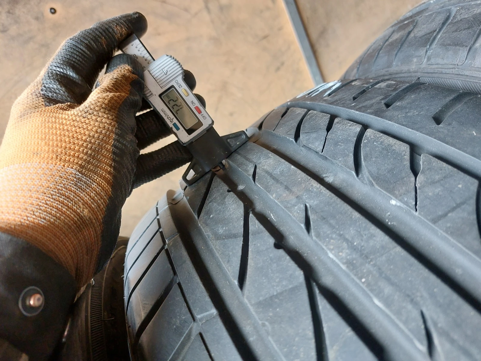���� 255/35R19 | Mobile.bg � ����������� 5