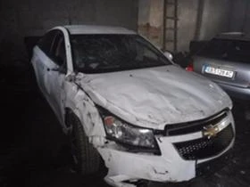 Chevrolet Cruze LT 2.0 TDCI, снимка 2