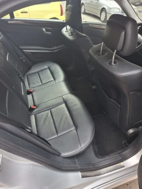 Mercedes-Benz E 200, снимка 9