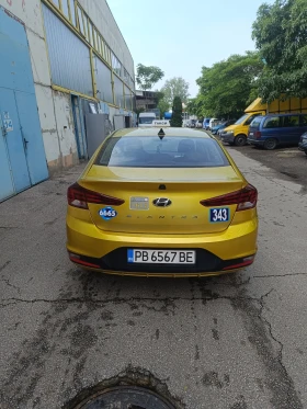 Hyundai Elantra, снимка 2