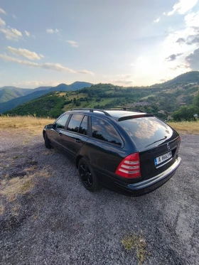 Обява за продажба на Mercedes-Benz C 200 Compression, Gaz, avtomat ~3 999 лв. - изображение 2