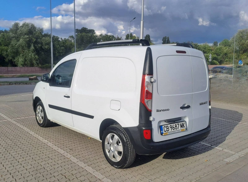 Renault Kangoo Товарен, снимка 4 - Автомобили и джипове - 47245335