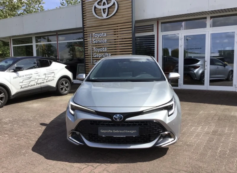 Toyota Corolla 2.0 Hybrid 196 кс. Fecelift LED внос Германия, снимка 3 - Автомобили и джипове - 47253866