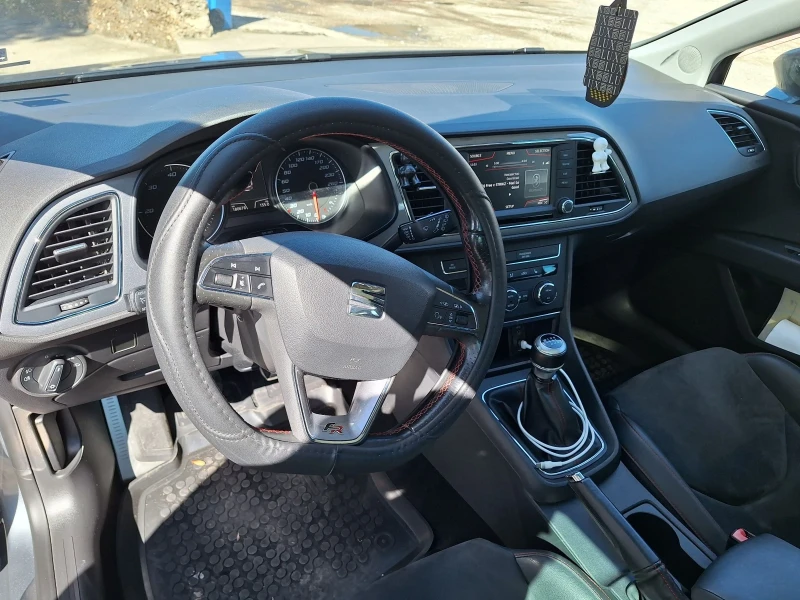 Seat Leon FR, снимка 5 - Автомобили и джипове - 47409843