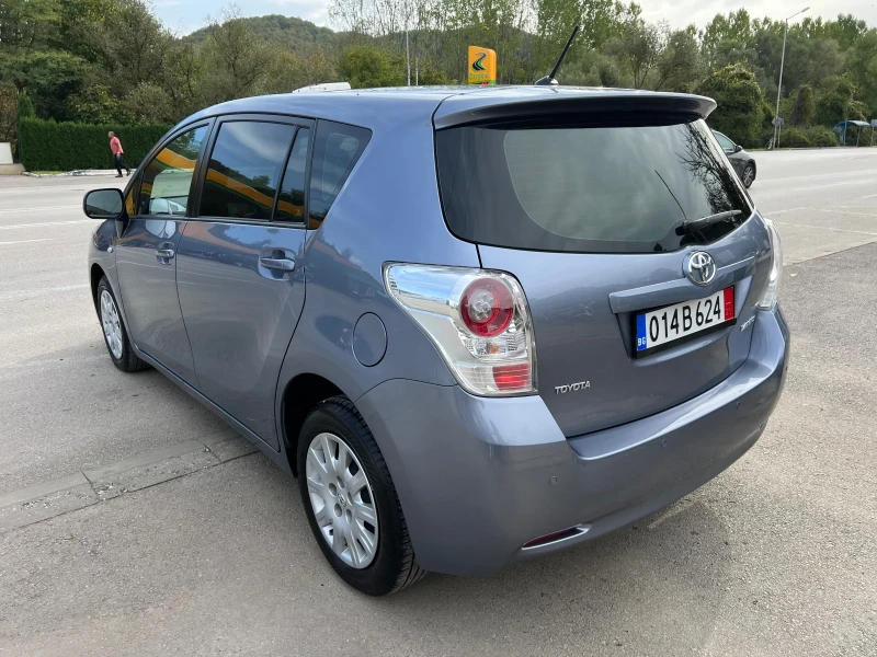 Toyota Verso 1.8i АВТОМАТ ШВЕЙЦАРИЯ, снимка 4 - Автомобили и джипове - 47492244