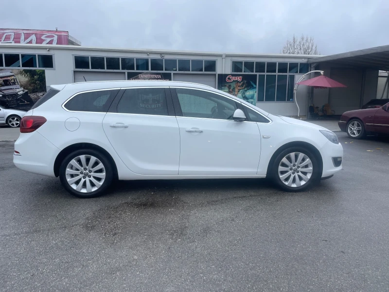 Opel Astra 1.4 GPL 140кс COSMO, снимка 4 - Автомобили и джипове - 47945254