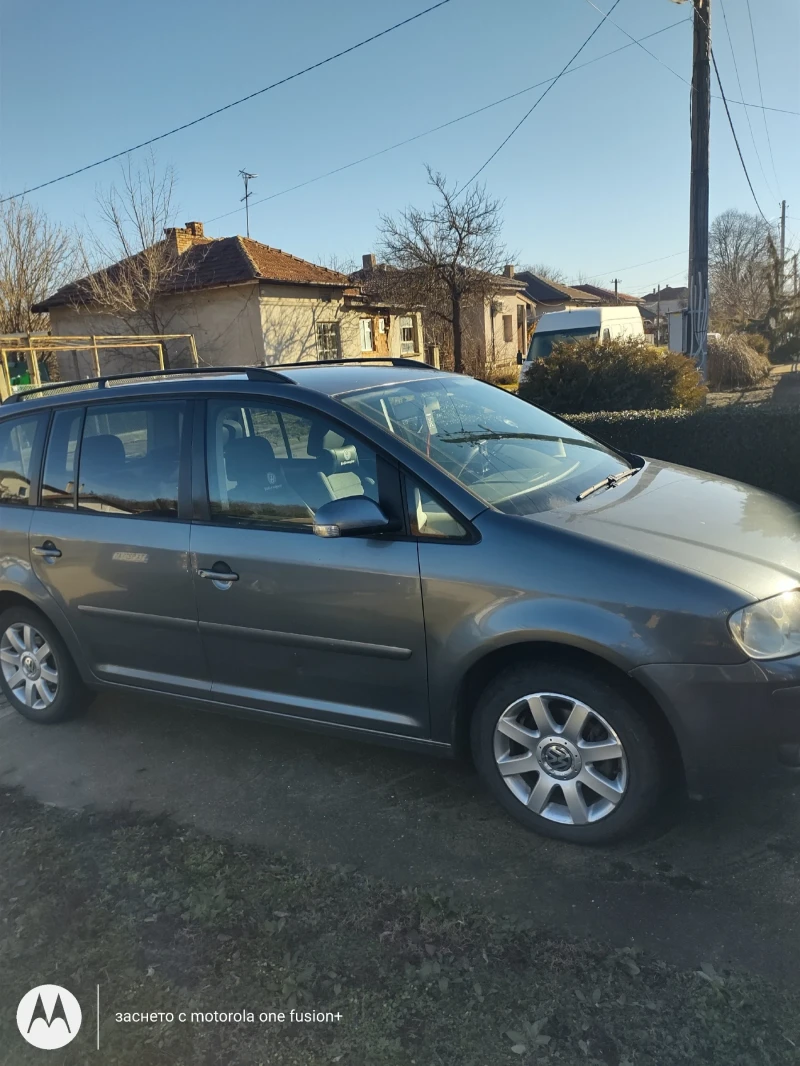 VW Touran, снимка 5 - Автомобили и джипове - 48571568