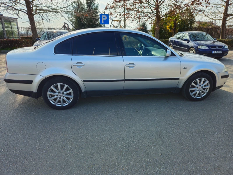 VW Passat, снимка 7 - Автомобили и джипове - 48953157