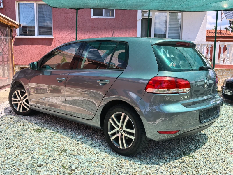 VW Golf 1.6 102кс, снимка 2 - Автомобили и джипове - 52581990