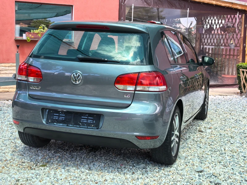 VW Golf 1.6 102кс, снимка 8 - Автомобили и джипове - 52581990