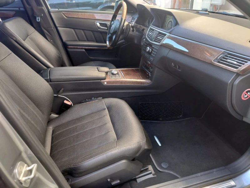 Mercedes-Benz E 350 4matic/7g/distronic/keyless/airmatic/обдухване, снимка 11 - Автомобили и джипове - 52738826