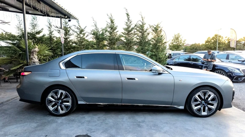 BMW 740 D XDRIVE MEGA FULL M PACK ГАРАНЦИОННА ЛИЗИНГ 100%, снимка 9 - Автомобили и джипове - 51527646