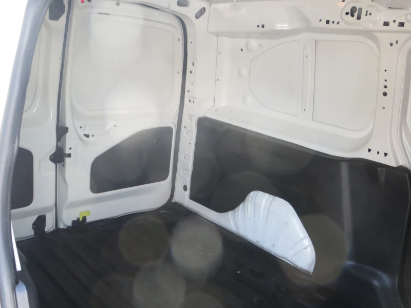 Citroen Berlingo 1, 5 HDI, снимка 14 - Автомобили и джипове - 52163335