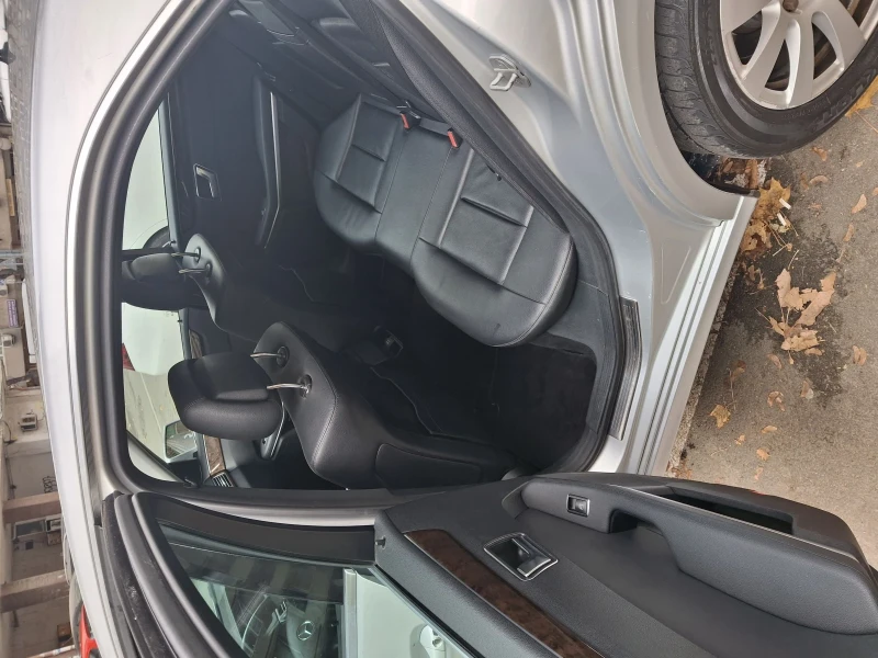 Mercedes-Benz E 200, снимка 7 - Автомобили и джипове - 52467312