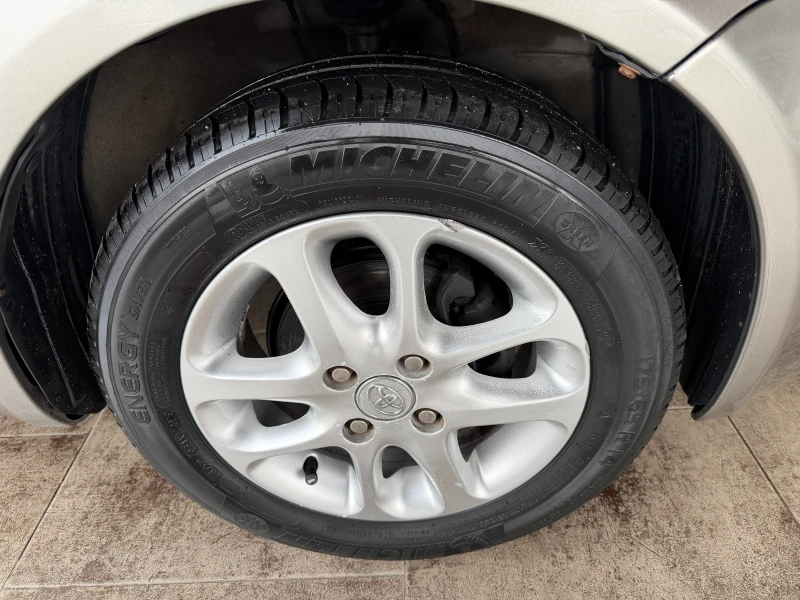 Toyota Yaris 1.4d4d, снимка 16 - Автомобили и джипове - 53191797