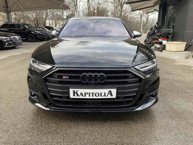 Audi S8 /KERAMIK/B&O/LASER/BLACKPACK, снимка 3 - Автомобили и джипове - 54832053