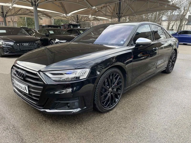 Audi S8 /KERAMIK/B&O/LASER/BLACKPACK, снимка 2 - Автомобили и джипове - 54832053