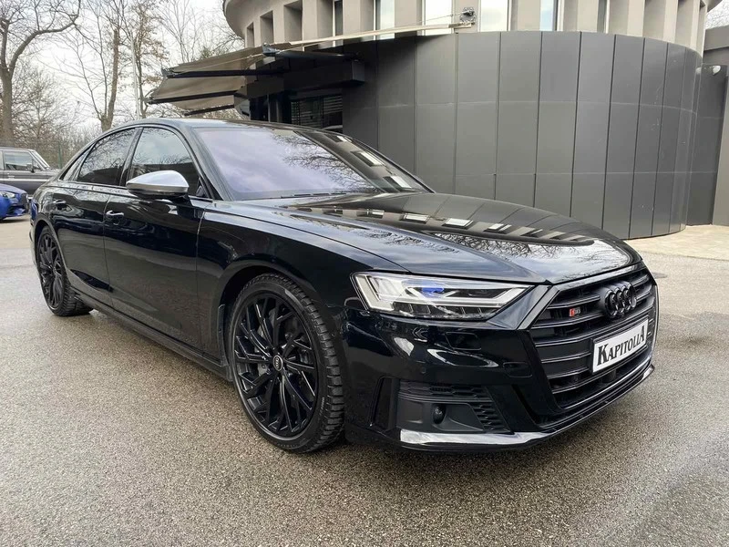 Audi S8 /KERAMIK/B&O/LASER/BLACKPACK, снимка 4 - Автомобили и джипове - 54832053