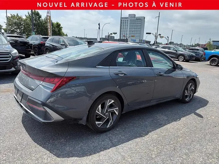 Hyundai Elantra Hybrid Luxury DCT/ПАНОРАМА/CARFAX, снимка 4 - Автомобили и джипове - 55157448