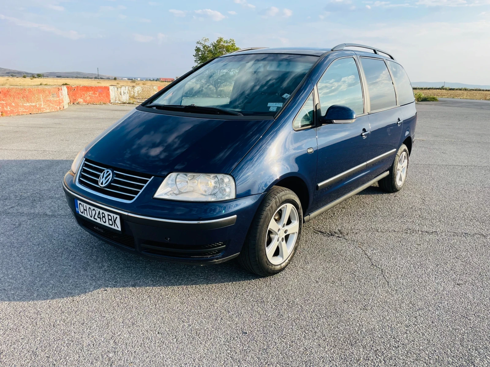 VW Sharan 1.8T - изображение 2