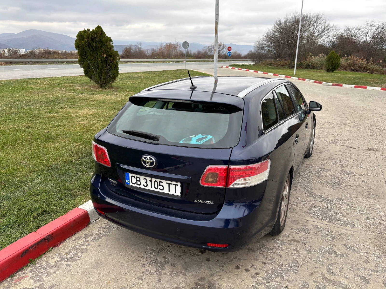 Toyota Avensis 2.0 D-4D - изображение 3