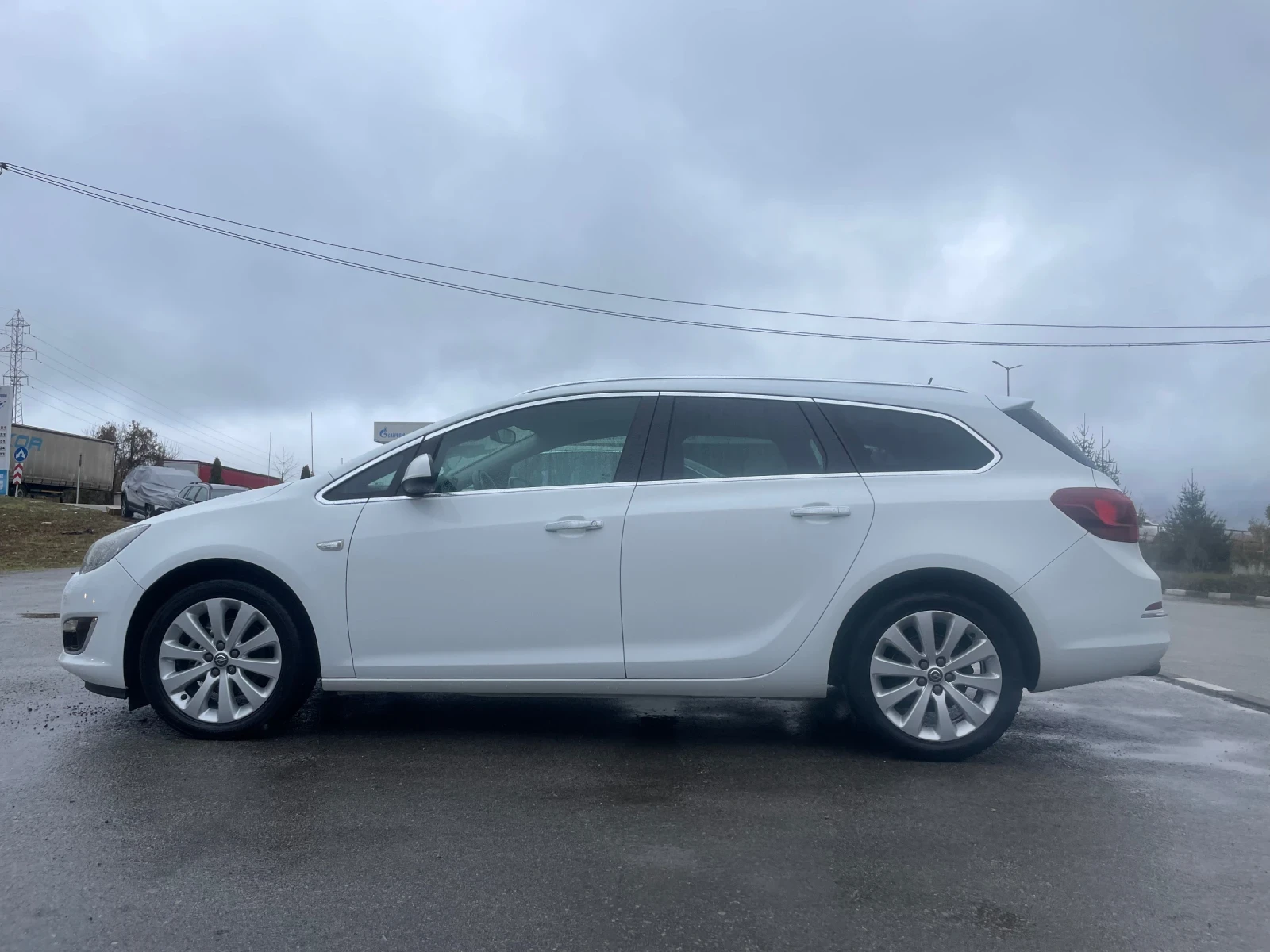 Opel Astra 1.4 GPL 140кс COSMO - изображение 5