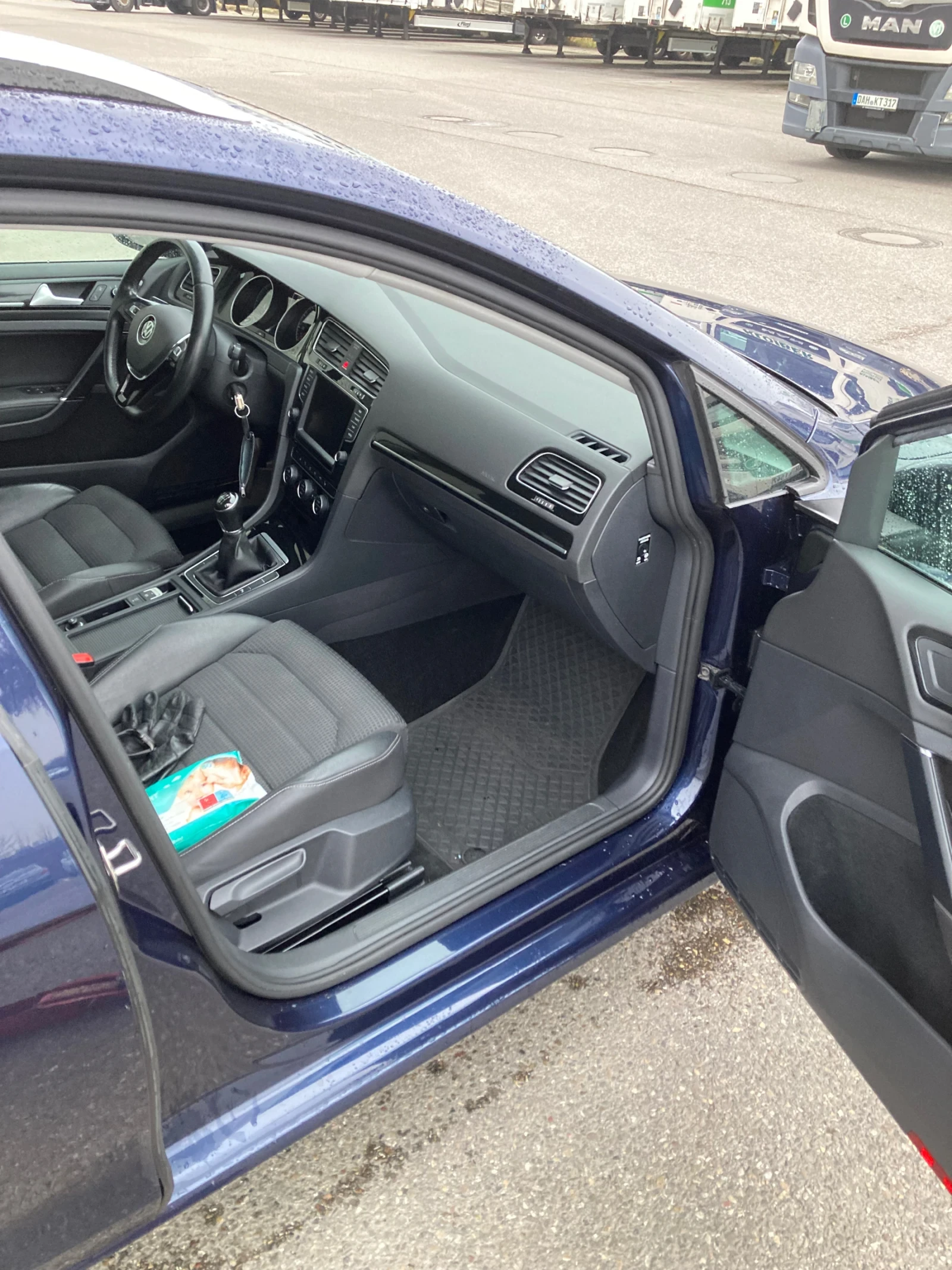 VW Golf 2.0TDi Highline - изображение 10