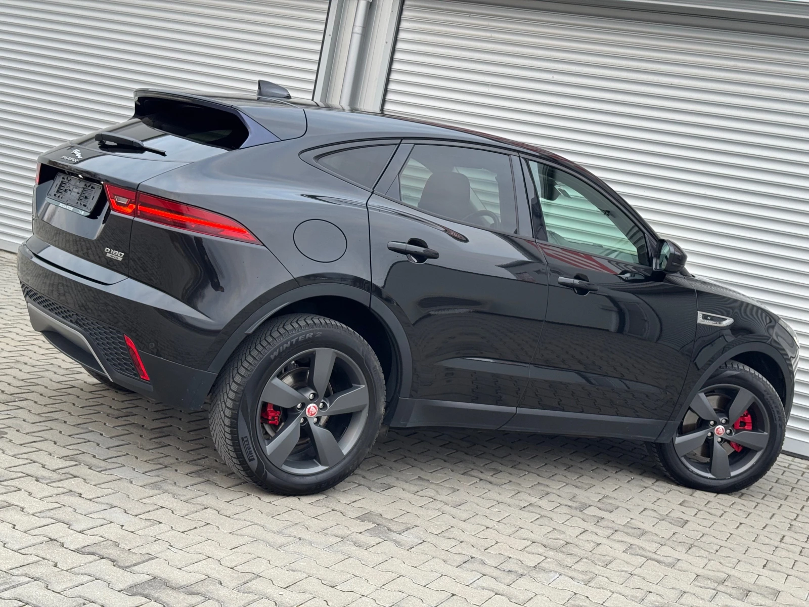 Jaguar E-pace 2, 0d 180ps, AWD, R-Dynamic S, aut., skin, navy - изображение 8