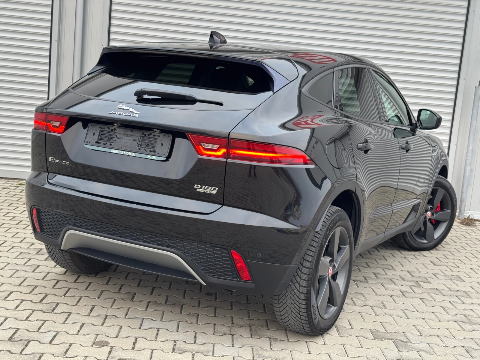 Jaguar E-pace 2, 0d 180ps, AWD, R-Dynamic S, aut., skin, navy - изображение 5