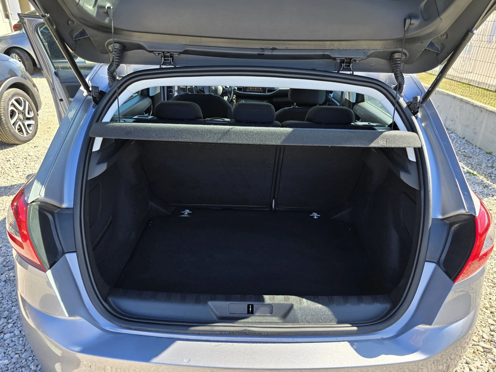 Peugeot 308 1.5 HDI | Mobile.bg — изображение 12