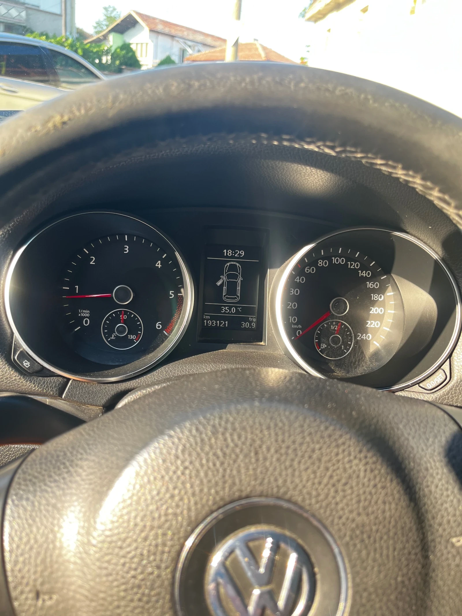 VW Golf 2.0 140 - изображение 8