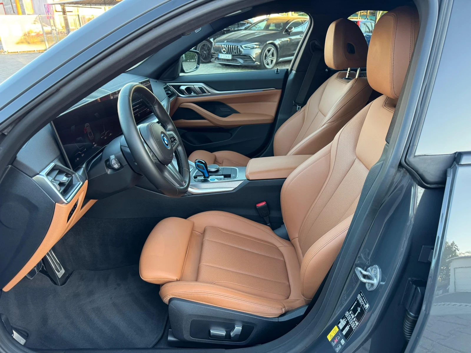 BMW i4 eDrive40 Gran Coupe M Sport Гаранция - изображение 9