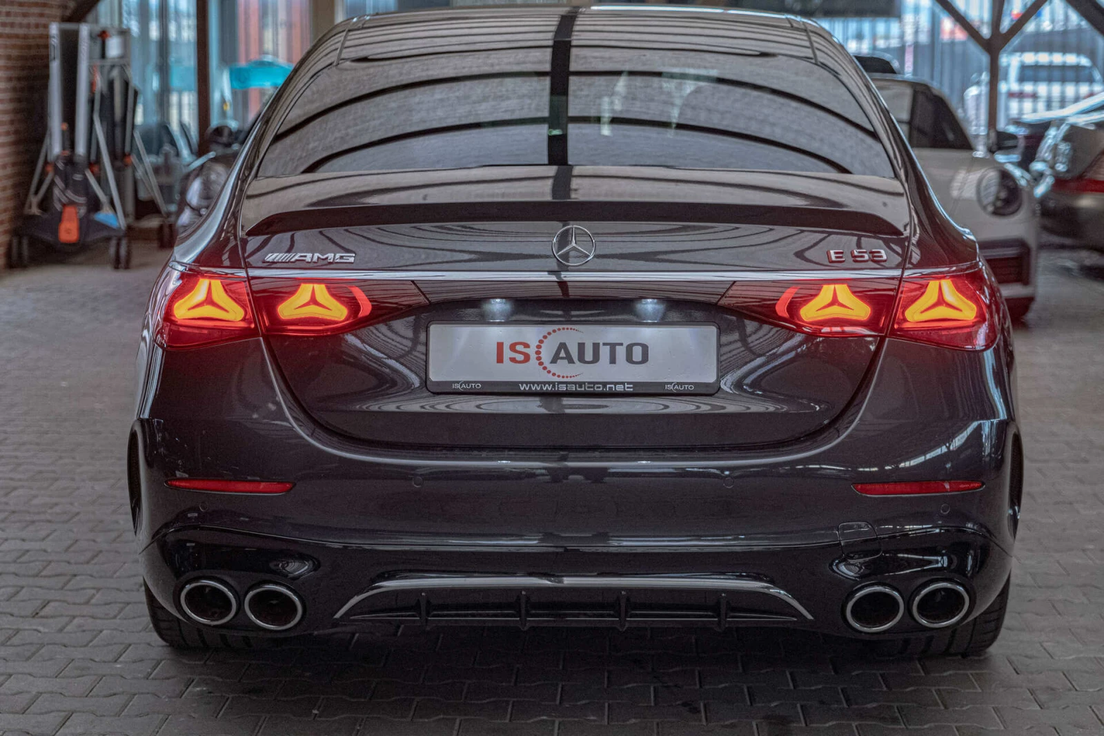 Mercedes-Benz E 53 AMG 4Matic+ /Premium/3D/Пано/Burmester/Камера 360/MBUX - изображение 4