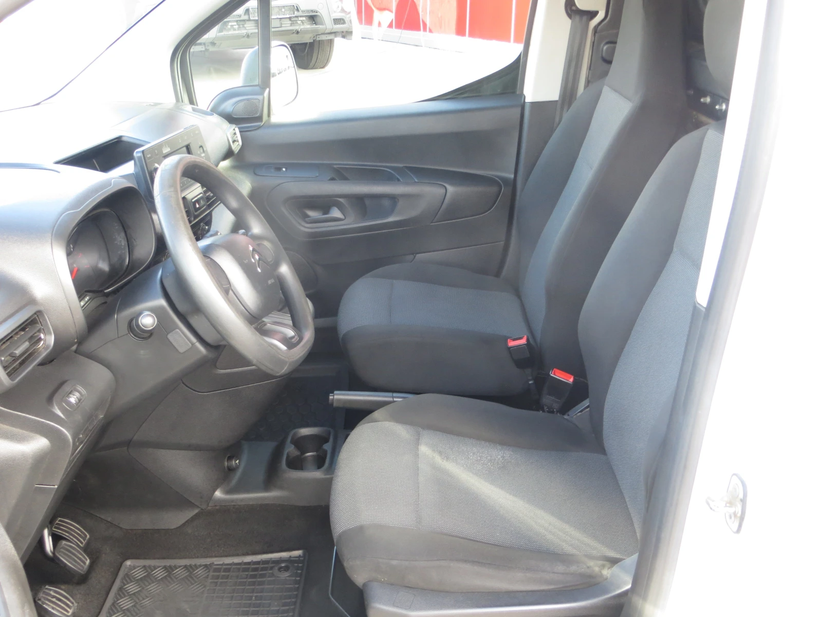 Citroen Berlingo 1, 5 HDI - изображение 7