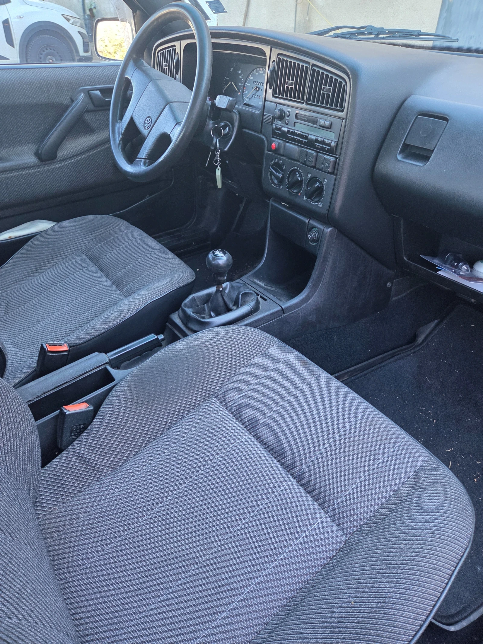 VW Passat  - изображение 10