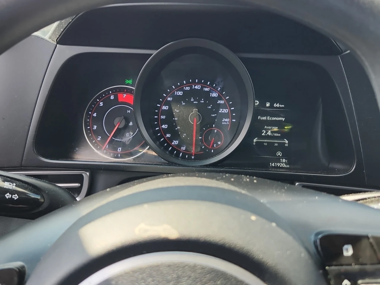 Hyundai Elantra * АВТО КРЕДИТ* ЦЕНА ДО БГ * Сервизна история *  - изображение 10