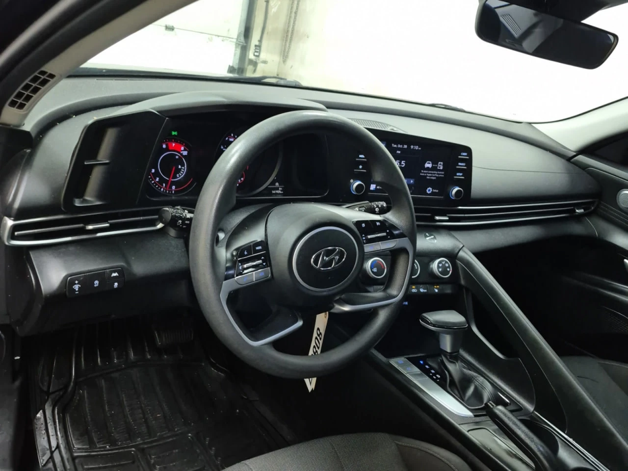 Hyundai Elantra * АВТО КРЕДИТ* ЦЕНА ДО БГ * Сервизна история *  - изображение 8