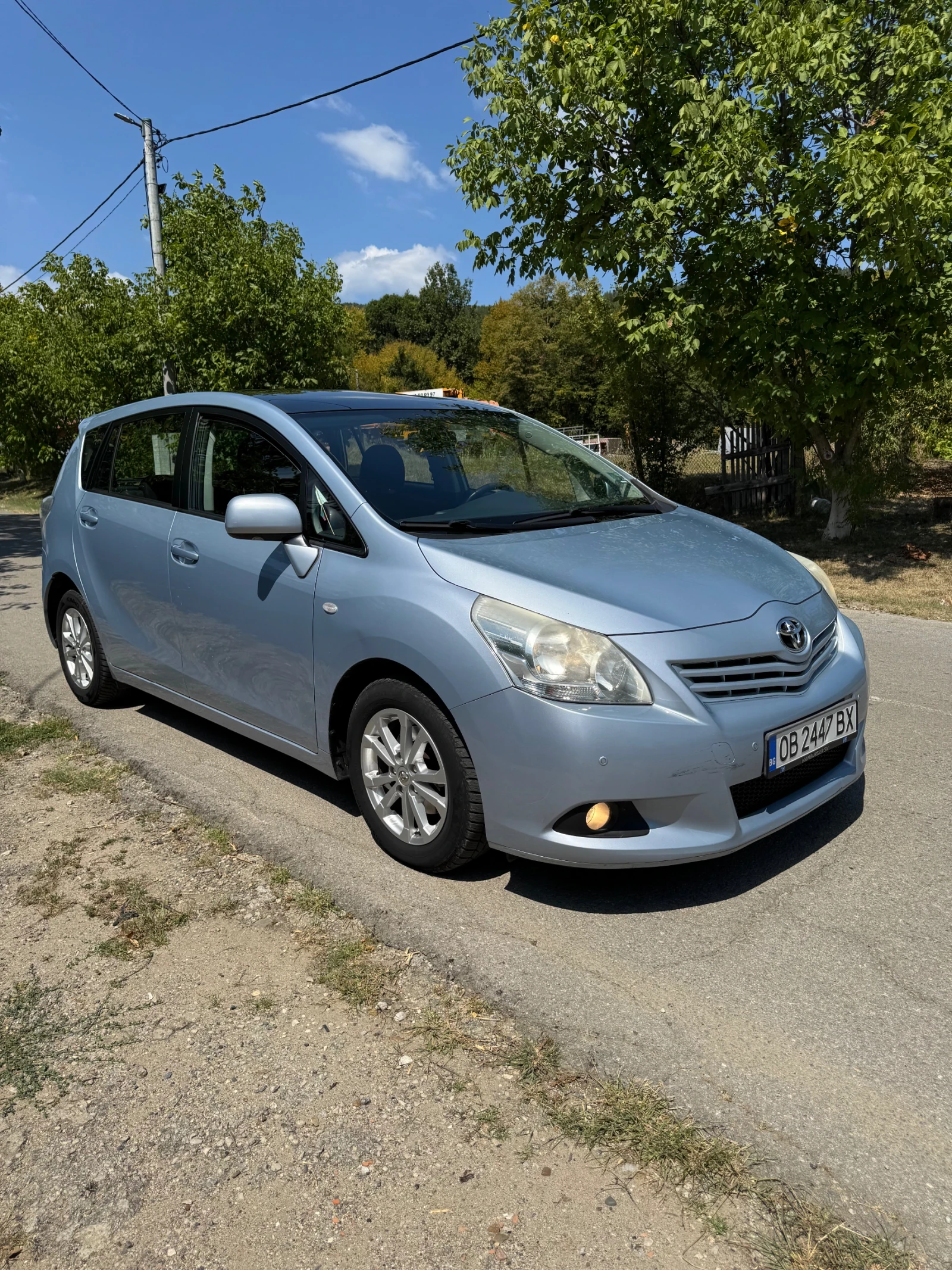 Toyota Verso 2.0 D4D  | Mobile.bg   5