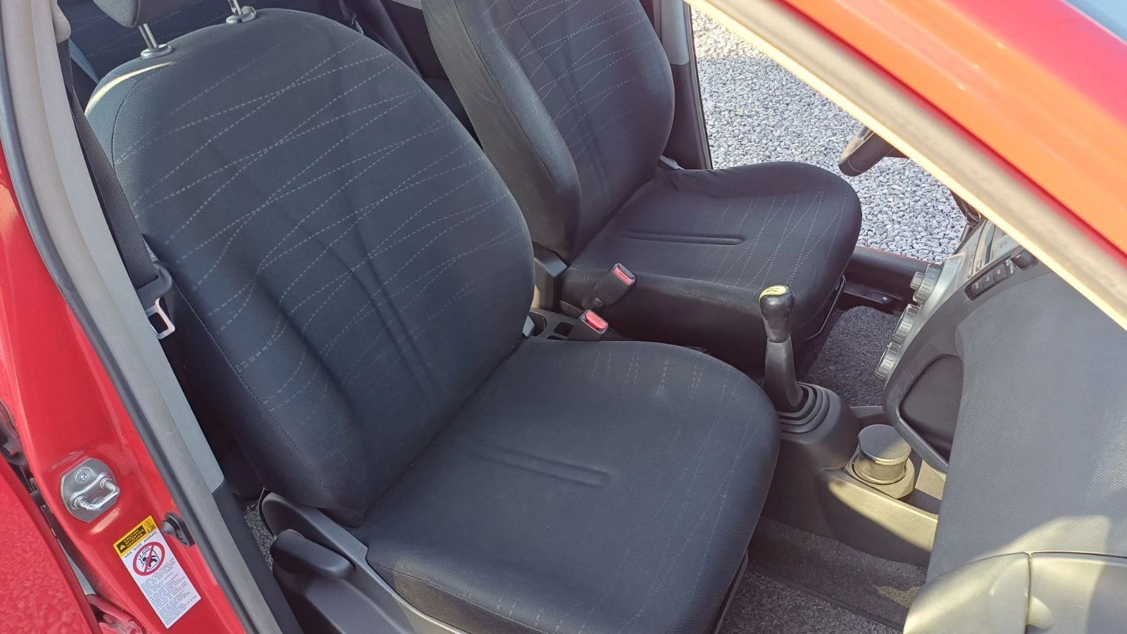 Toyota Yaris 1.0 - изображение 9