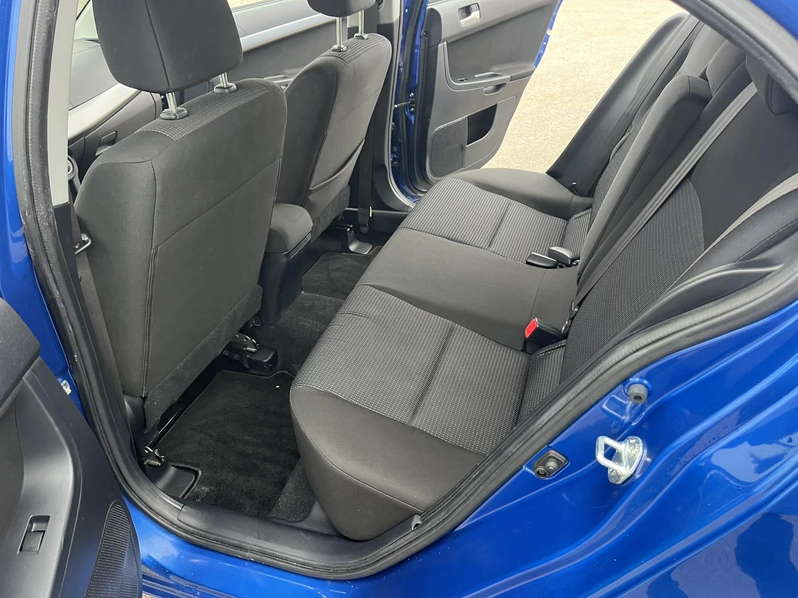 Mitsubishi Lancer 1.8I 143кс EURO 5 ГАЗОВ ИНЖЕКЦИОН БРЦ КЛИМАТИК  - изображение 9