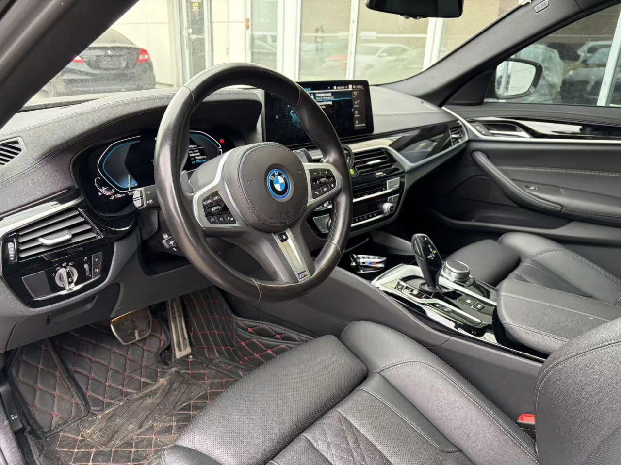 BMW 530E XDRIVE HYBRID * HEAD UP* ������� �� �����/�������* | Mobile.bg � ����������� 7