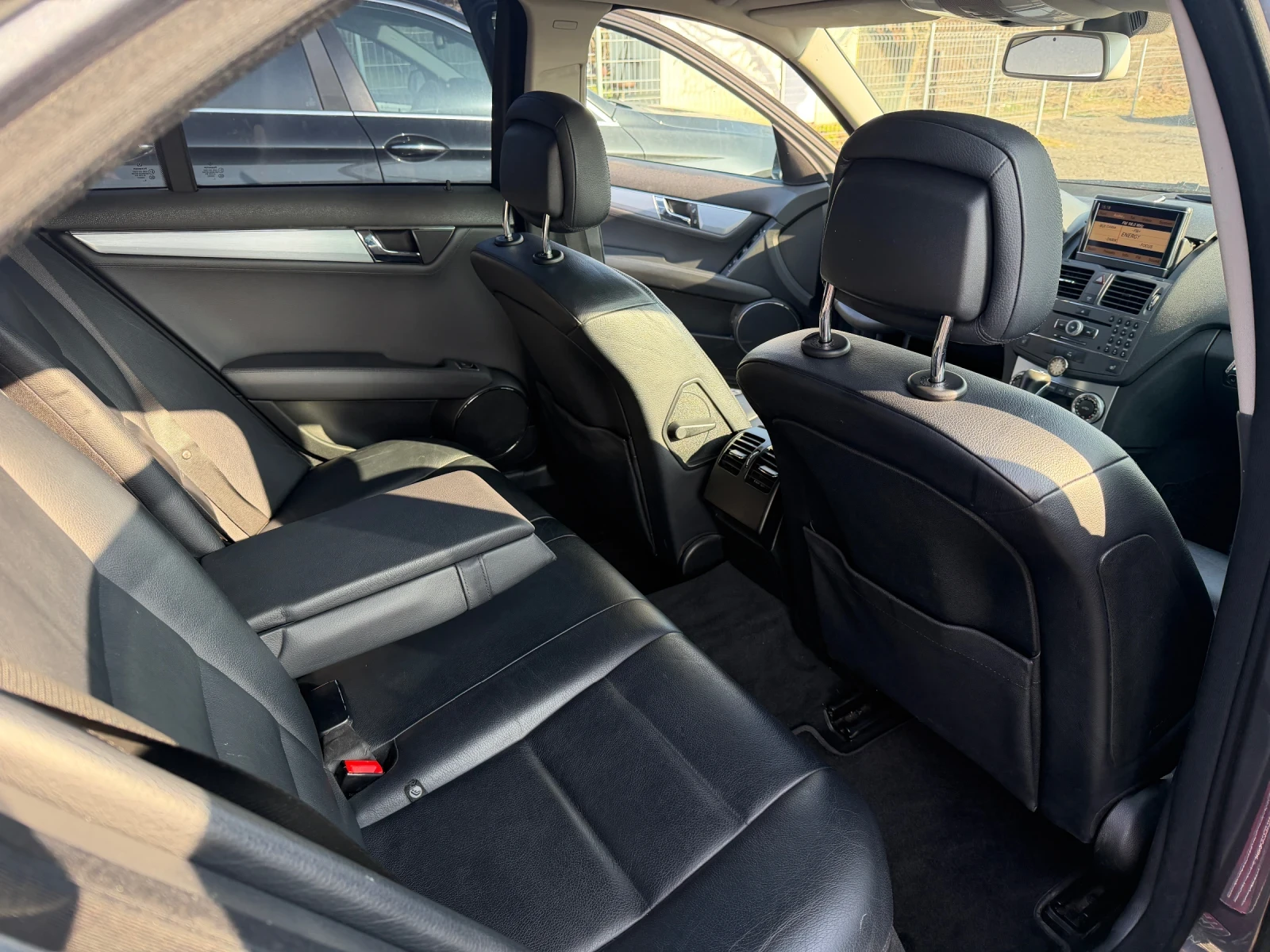 Mercedes-Benz C 350 3.5CDI 231�.� | Mobile.bg � ����������� 12