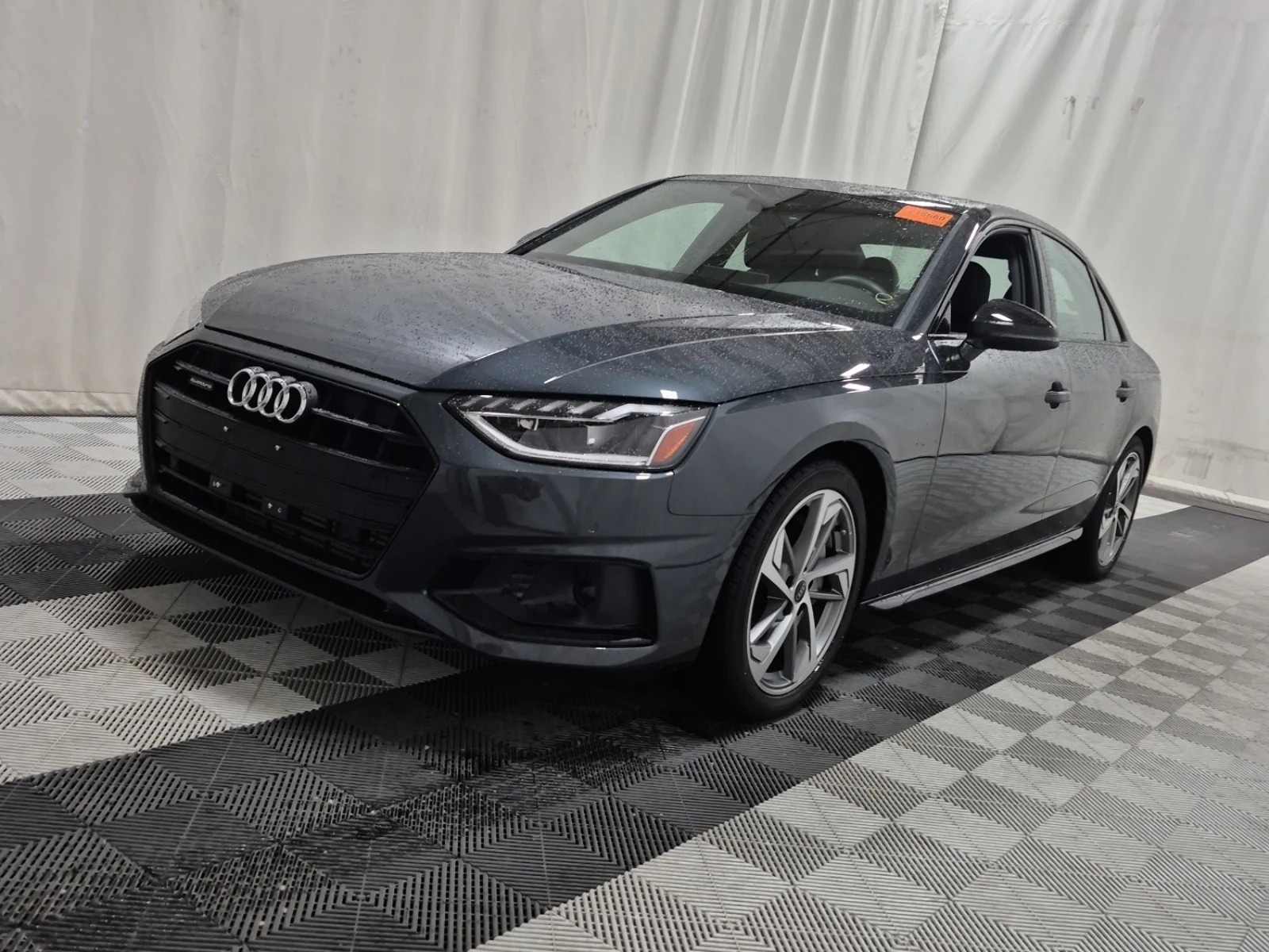 Audi A4 45 TFSI quattro