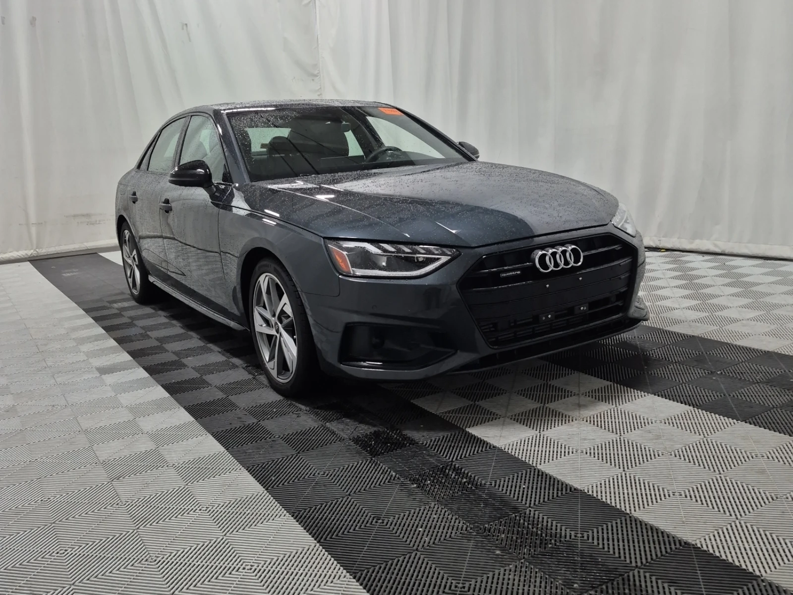 Audi A4 45 TFSI quattro, снимка 2 - Автомобили и джипове - 54484196