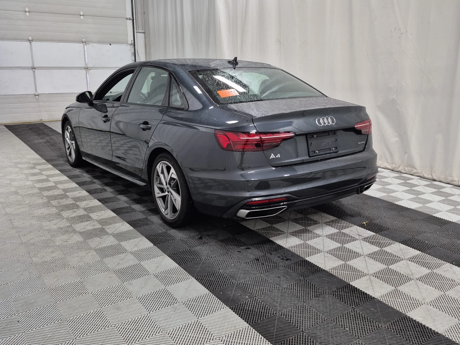 Audi A4 45 TFSI quattro, снимка 6 - Автомобили и джипове - 54484196