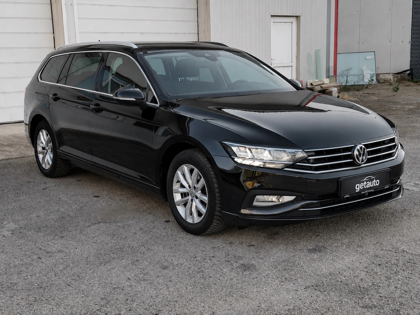 VW Passat 2.0 TDI-150кс-Facelift-Автомат-Дигитално табло-Лед, снимка 8 - Автомобили и джипове - 54669944